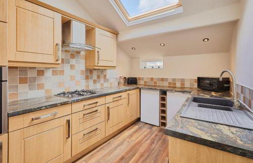 Church View Cottage & Secret Garden, Matlock - Now Hosted by StayHostSave - Foto 28