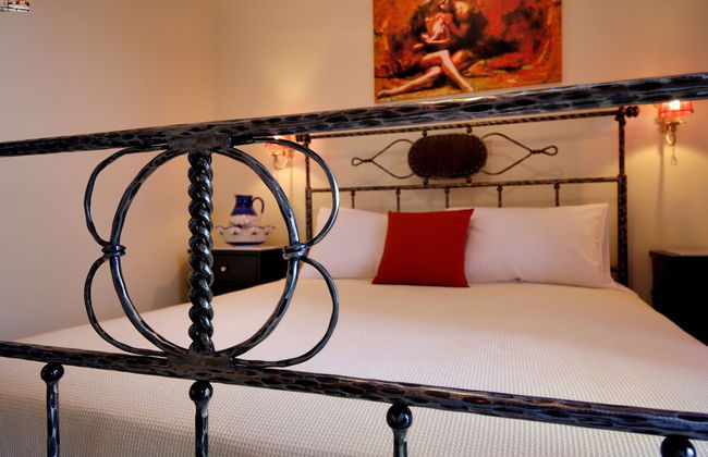 Byzantinon Hotel - Photo 4