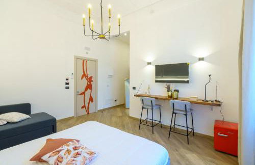 Lucy's Flowers - Photo 36