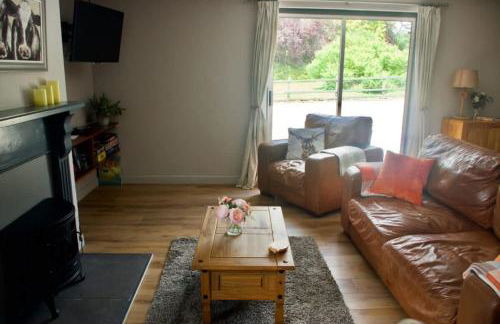 Converted Stables at Peaceful Family Farm Stay - Photo 10