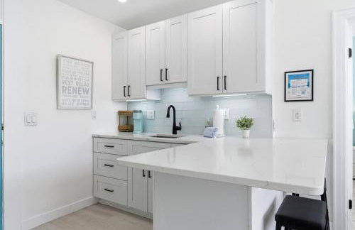 Luxurious 2BR Retreat on Palm Beach Island - Foto 15