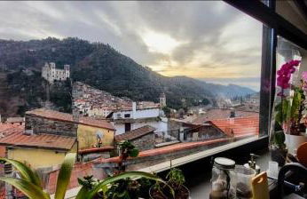Breathe The Air of Dolceacqua - Foto 1