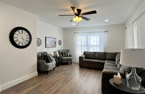 Remodeled Farm House with Plenty of Charm - Foto 22