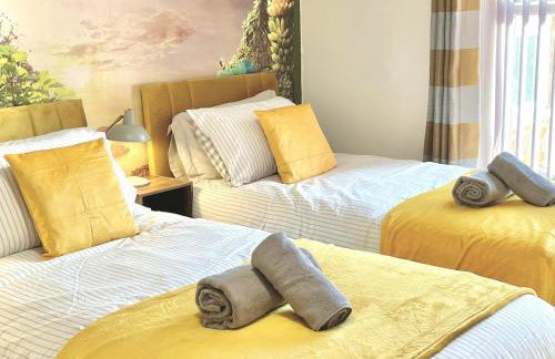 Modern 4-bed stay-away-home sleeps 8 in Preston - Foto 1