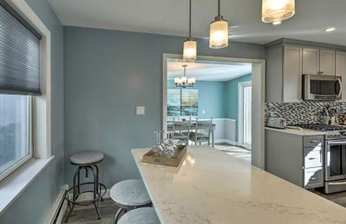 Pet-Friendly Revere Getaway, Steps from the T! - Foto 9