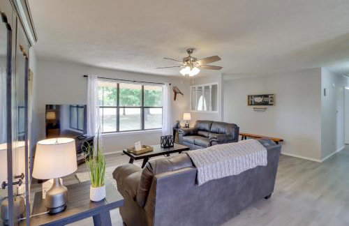 Charming Mountain Home Getaway with Gas Grill! - Foto 5