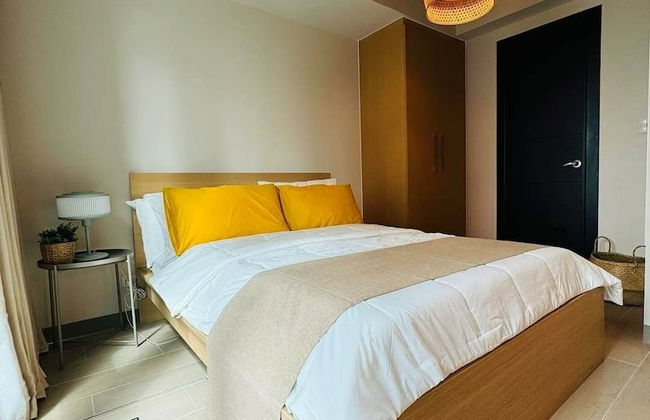 Andi and Frances' Place at BGC - Photo 6