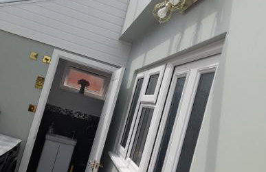 Cosy and Private with 55"TV and Dedicated Toilet Shower Space - Foto 47