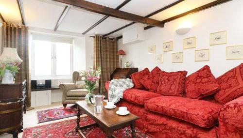 13 Castle Hill - Photo 4