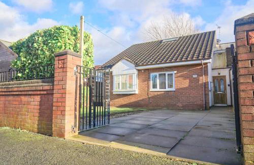 Bespoke Bungalow Salford Quays - Garden, WiFi and Parking - Foto 1