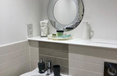 Hansen House 2 with Private Parking - Foto 10