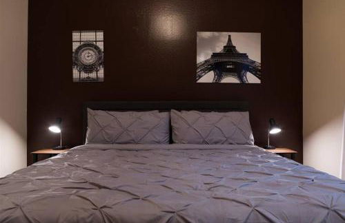 Gated townhouse with 2 suites, heated pool, hot tub - Photo 14