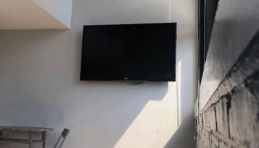 Cozy Downtown Modern Condo in the Heart of it all - Foto 4