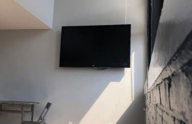 Cozy Downtown Modern Condo in the Heart of it all - Foto 4