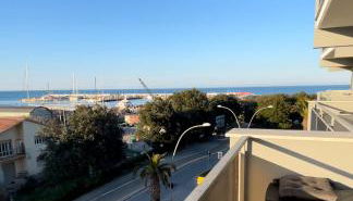 Blue Zen beachfront apartment - Foto 1