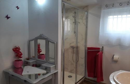 Eclats du Sud, villa les Cigales avec piscine, proche Cassis, meublé de tourisme 3 étoiles - Foto 54