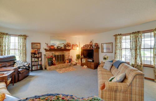 Peaceful Hazel Cottage with Deck and Yard! - Foto 4