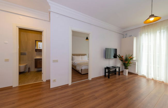 Joy Suites - Photo 67