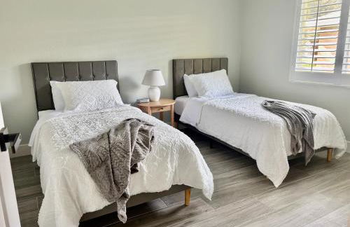 Modern Luxury Retreat in Naples - Photo 61