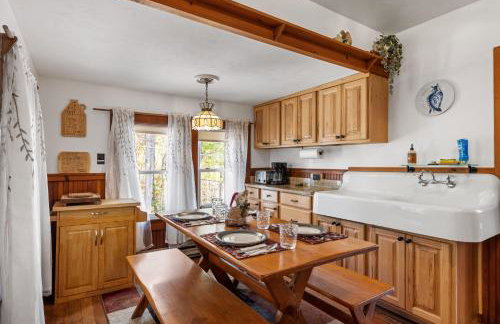 Secluded Cottage with hot tub, fire pit, and views - Foto 43