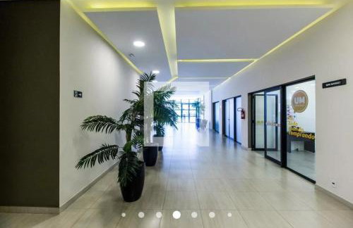 Flat luxo, mobiliado c/ ar, wi-fi, pisc. e academia - Foto 33