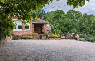 Three bedroomed house with a separate studio apartment by Severn Valley railway - Foto 2