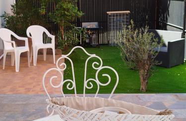 Villa climatisée, proche mer, 2 grands appartements indépendants, parking, wifi - Foto 5