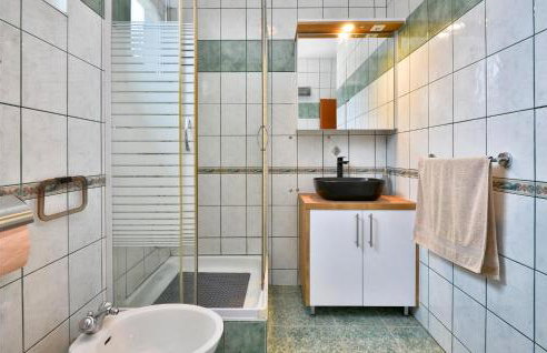 Gorgeous Home In Mirkopolje With Wifi - Foto 33