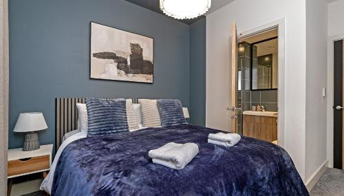 PRIME City Centre Location, THE JUKE BOX SUITE, Secure Gated FREE Parking Space, Unique STYLISH Apartment, AIR CONDITIONING & Two Bathrooms - Foto 5