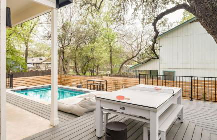 6BDR Luxe Pool Retreat • City Views Ping Pong Foosball Guest House Henley - Foto 69