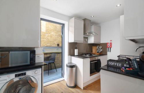 Stylish Shoreditch Apartment near Brick Lane with Balcony Sleeps 4 - Foto 11