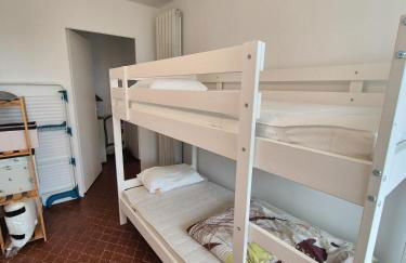 Au cœur du port de Saint-Mandrier, piscine, tennis, charme et confort - Photo 15