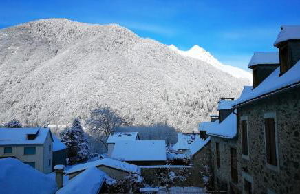 Maison de charme à Guchan avec vue sur la montagne et jacuzzi - Photo 30