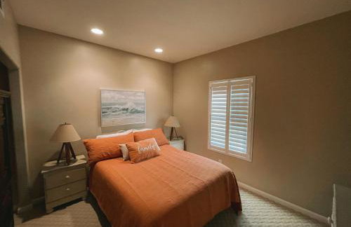 2 min walk to beach! Large Home! Rooftop Deck! - Foto 25