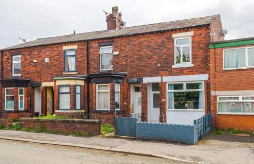 NEW! Modern 3-Bed House, Free Parking, Fast Wi-Fi & Easy Manchester Access - Foto 11