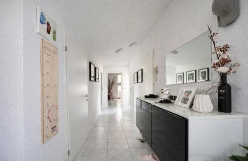 Modern Luxury Apartment Düsseldorf Köln - Foto 4