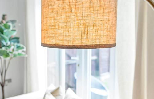 Modern Two Bed House - Garden - Parking - Smart TV - 2GMS - Foto 37