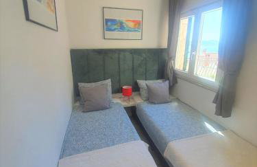 Apartments Mali Dvor Novigrad - Photo 57