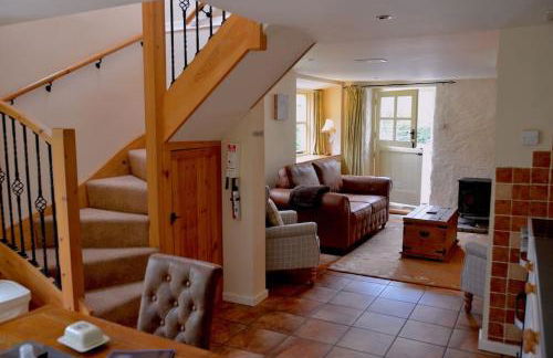 Hafannedd Cottage - riverside views - Photo 30