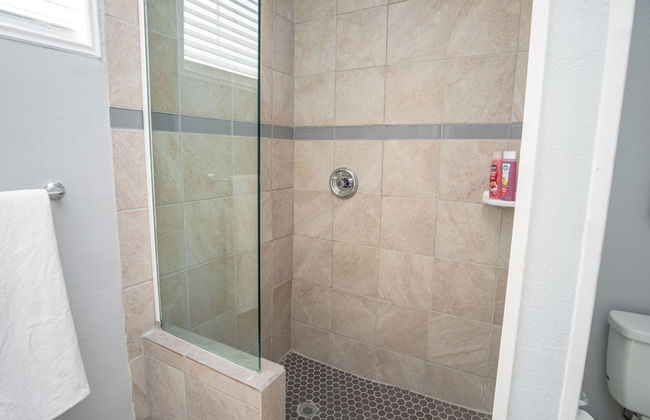 Classic 1br/1ba Charming Apt w/ Modern Upgrades - Foto 12