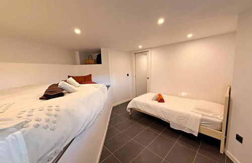 Riverfront House with Private Deck & Nature Views - Photo 12