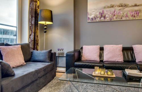 Birmingham City Centre- Free Parking - No Deposit - Foto 93