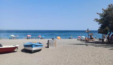 Beachfront Penthouse 3 double bedrooms, 2 bathrooms - Photo 2