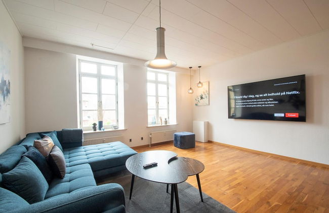 Exclusive 2 Bedroom Apartment - Photo 16