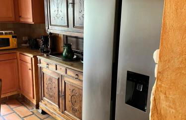 La maison sur la place dans Aigues Mortes - Foto 11