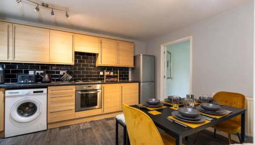 DiscountsContractorsWIFIFree ParkingSmart TV - Foto 5, Other