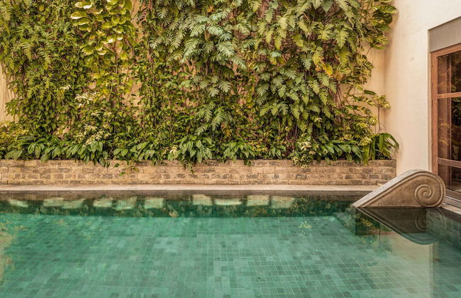 Ishq Colombo - Photo 35