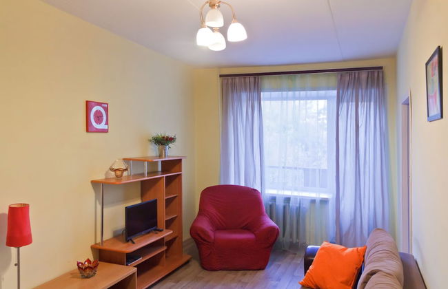 Apartment ALLiS-HALL on Karla Libknekhta 16 - Photo 3