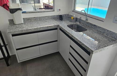 Linda Casa Nova e com piscina - Foto 6