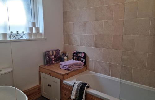 Dare Valley Cottage Ex miners cottage Near Zip World Pen y fan Waterfalls - Photo 5